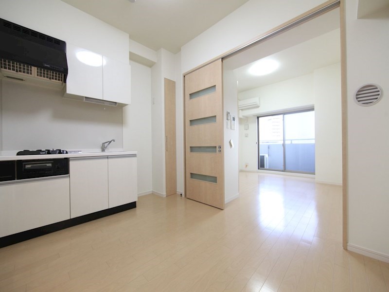 その他部屋・スペース　ＤＫ5.4帖　洋室8帖　つなげても仕切っても使えます