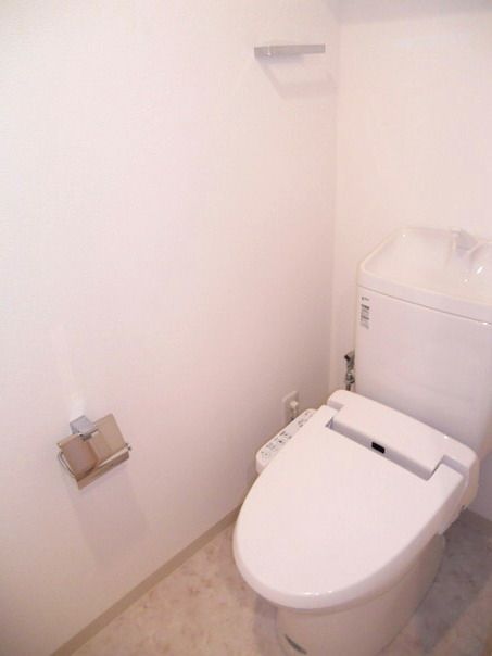 トイレ　コンパクトで使いやすいトイレです