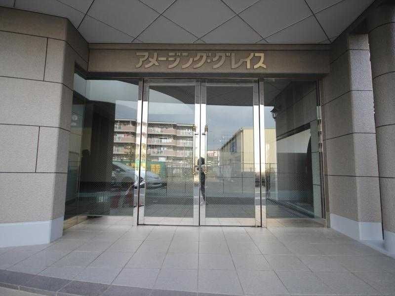 エントランス　前面道路