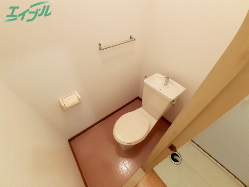 トイレ　反転タイプ参考写真