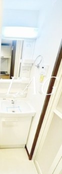 洗面設備　独立洗面台です。