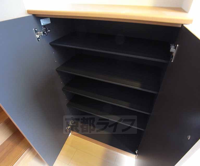 収納　たっぷり収納できる下駄箱です。