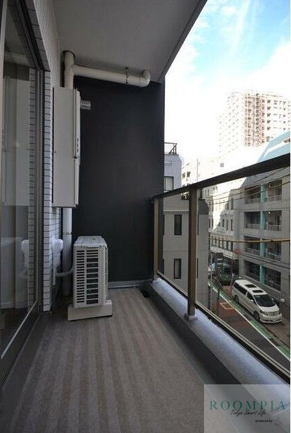 バルコニー　※同タイプの別のお部屋です。