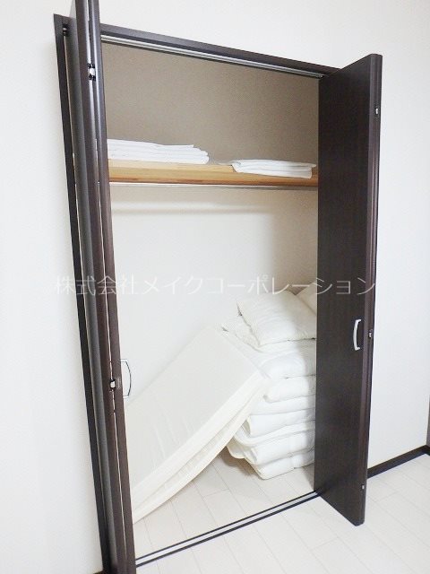 収納　※参考のため同マンション別部屋の写真を使用しております。