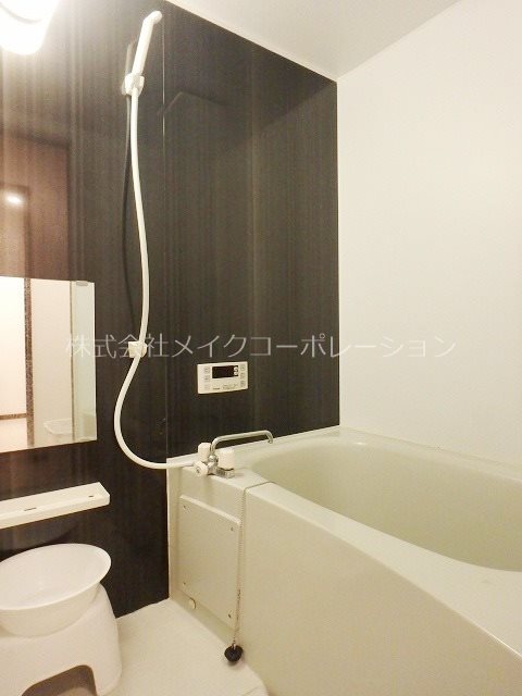 バス・シャワールーム　※参考のため同マンション別部屋の写真を使用しております。