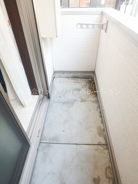 バルコニー　※参考のため同マンション別部屋の写真を使用しております。