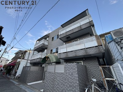 建物外観　オートロック付きで外部からの出入りがなく安心です