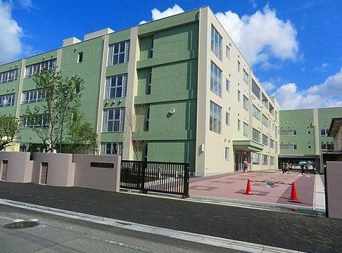 小学校　川崎市立東高津小学校（小学校）まで344m