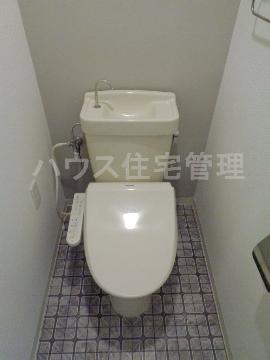 トイレ　シャワー付トイレ