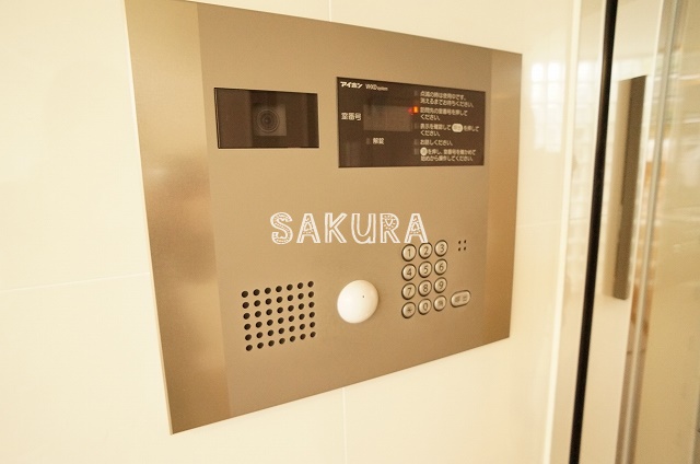 セキュリティ　不審者、勧誘員をシャットアウトできるオートロックです♪