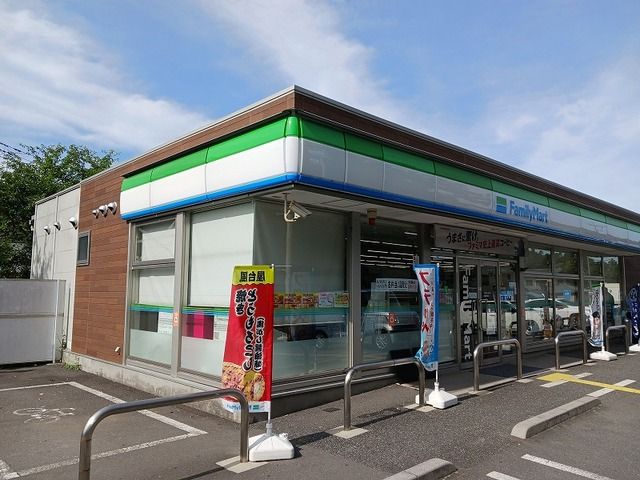 コンビニ　ファミリーマートなかおかや寄居（コンビニ）まで4400m