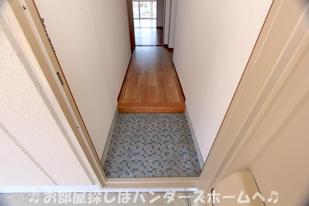 レジデンス長尾谷の玄関写真