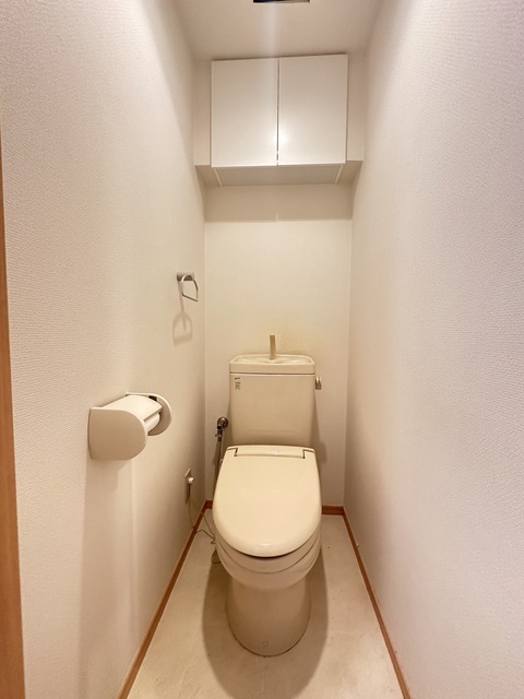 トイレ　別部屋参考写真です