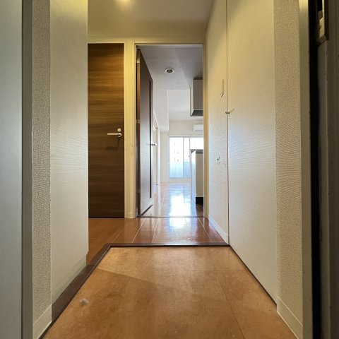 玄関　同仕様タイプです