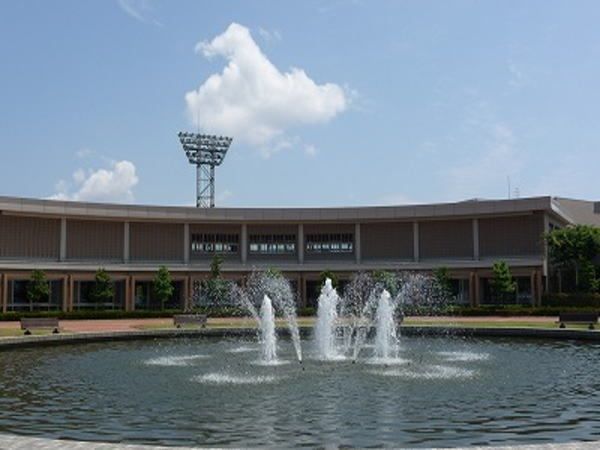 図書館　越前市中央図書館（図書館）まで700m