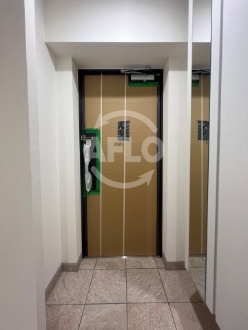 玄関　ウエンズ玉造フロント　玄関