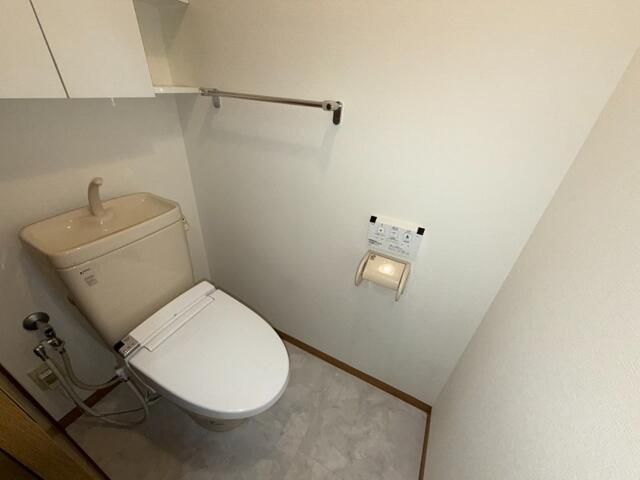 トイレ　※別部屋参考写真