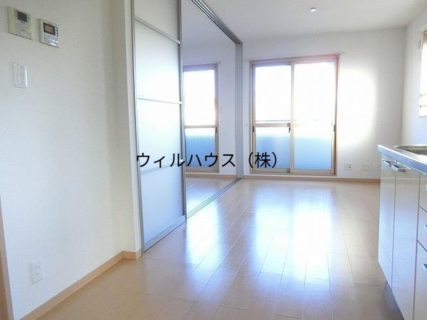 居室・リビング　室内きれいです！