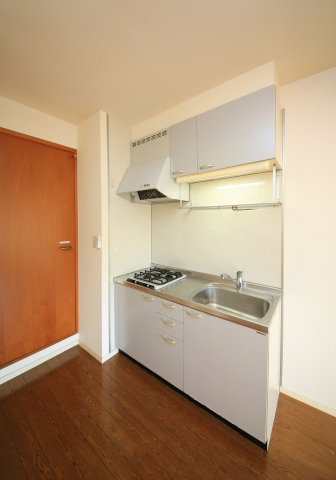 キッチン　別部屋同間取りのお写真となります。参考にご覧くださいませ。