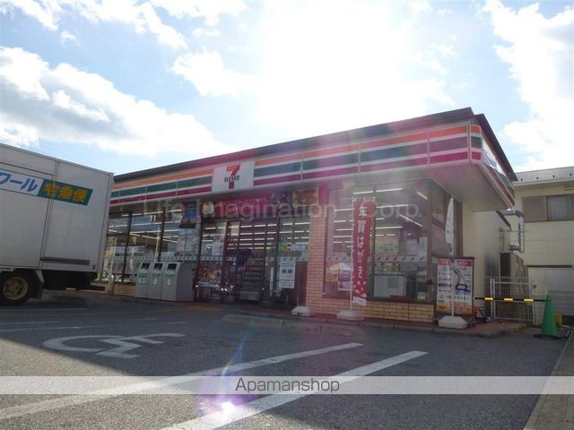 コンビニ　セブン－イレブン彦根平田小学校前店（コンビニ）まで383m