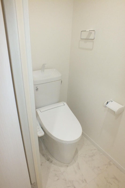 トイレ　清潔感のあるトイレです