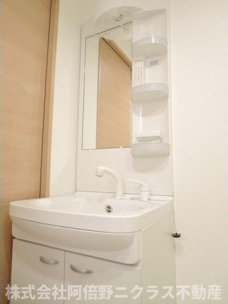 洗面設備　別部屋の参考写真です。