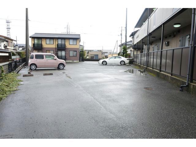 駐車場　駐車場
