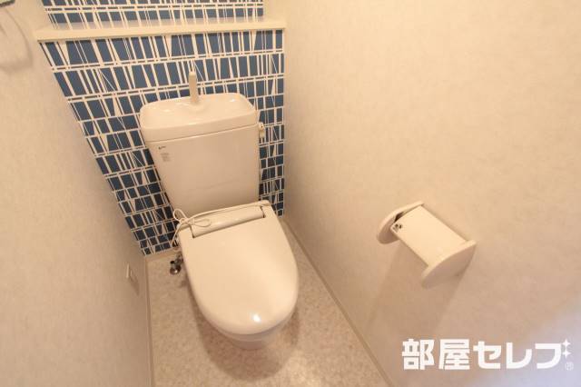 トイレ　お手洗いはこちらです