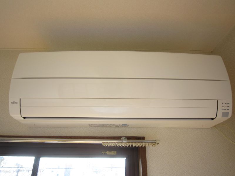 その他設備　エアコン1基付き（他室参照）