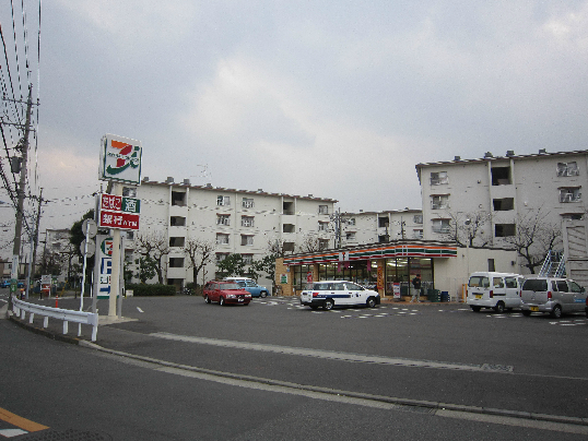 コンビニ　セブンイレブン 川崎中野島4丁目店（コンビニ）まで271m