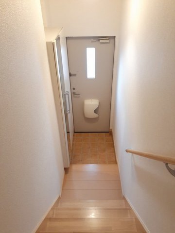 玄関　落ち着いた玄関です