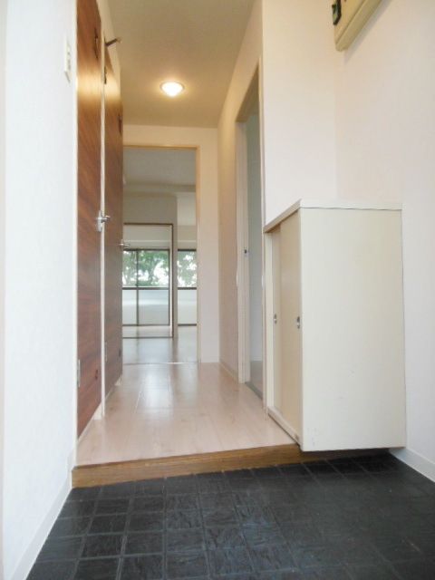 その他部屋・スペース　★玄関からの居室です★