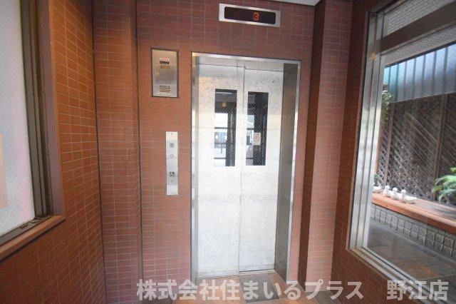 ロビー