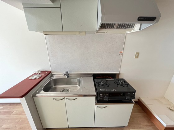 キッチン　※別部屋の写真です
