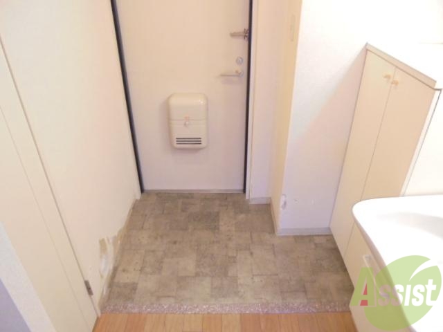 玄関　玄関ですね。こちらからお出かけくださいね