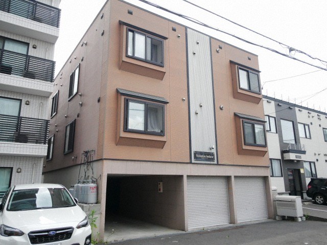建物外観　駅近♪ネット無料♪エアコン付き♪