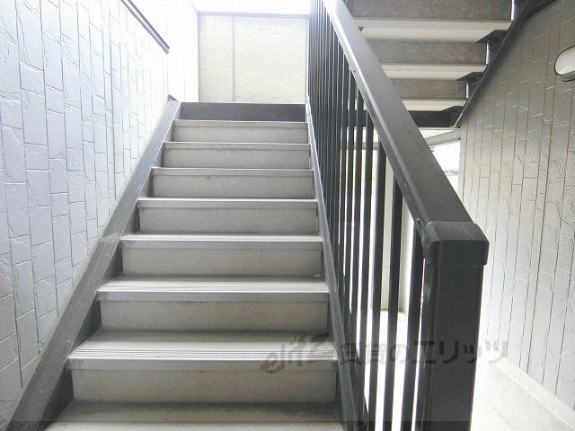 ロビー　階段