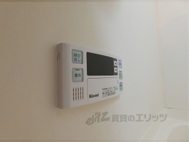 その他設備　給湯器リモコン