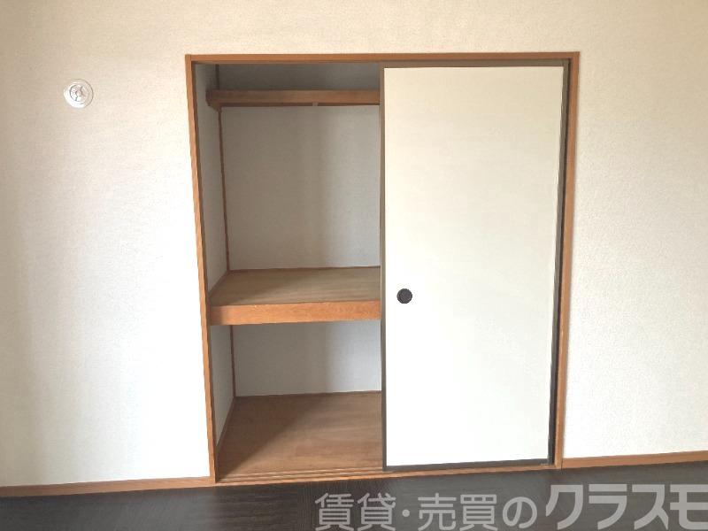 収納　洋室収納