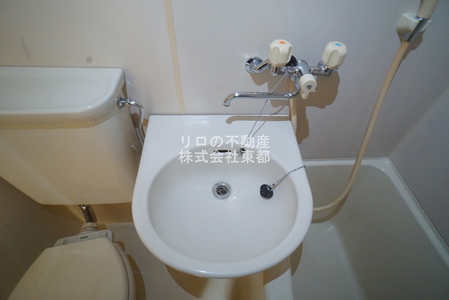 洗面設備　洗面ボウルもついているので、ここで洗顔できますね☆