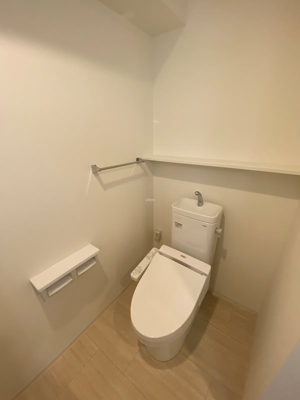 トイレ　※他のお部屋です、ご参考までに