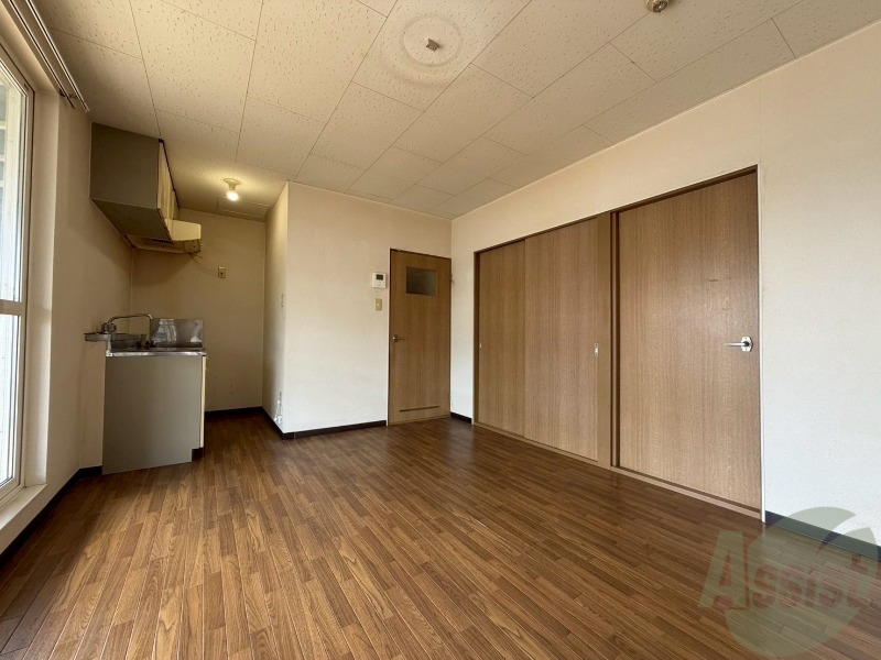 居室・リビング　広くてキレイなお部屋が広がっていて、充実した生活が送れそう。