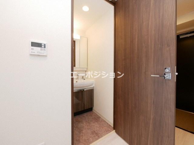洗面設備　スプランディッド難波元町DUE