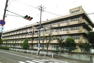 小学校　仙台市立西中田小学校（小学校）まで1051m