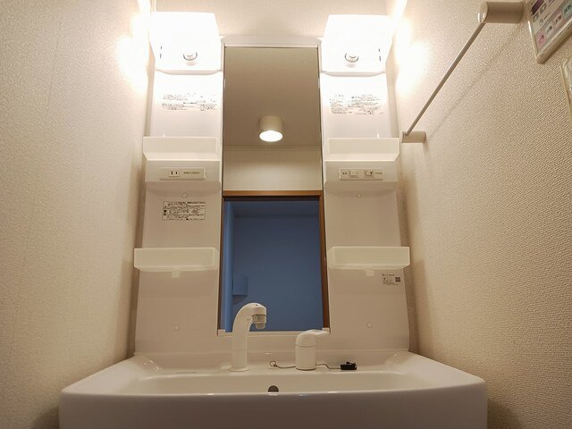洗面設備　洗面所です