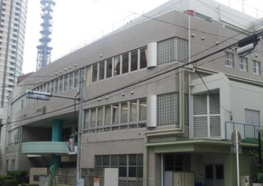小学校　新宿区立牛込仲之小学校（小学校）まで300m