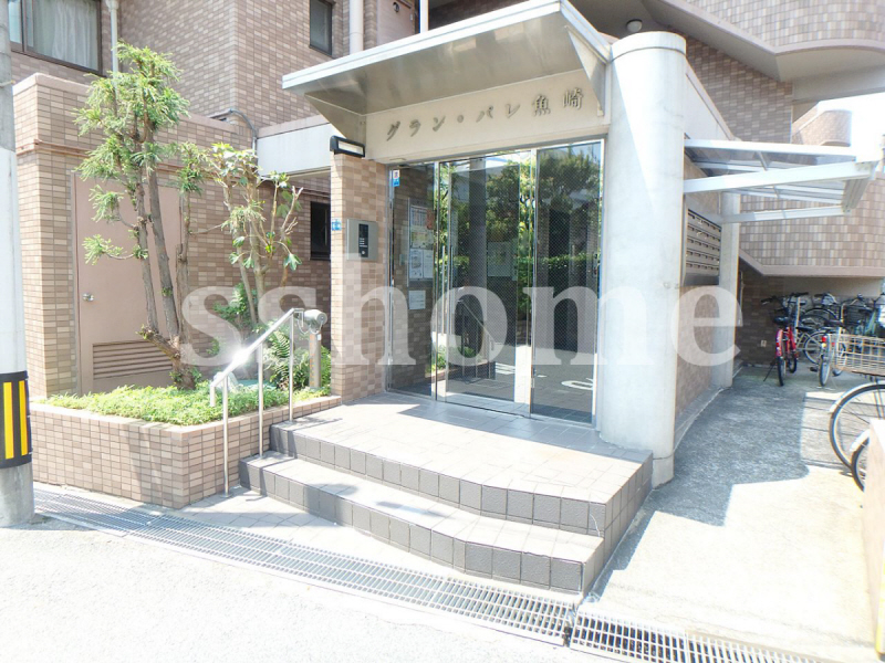 エントランス　建物入口