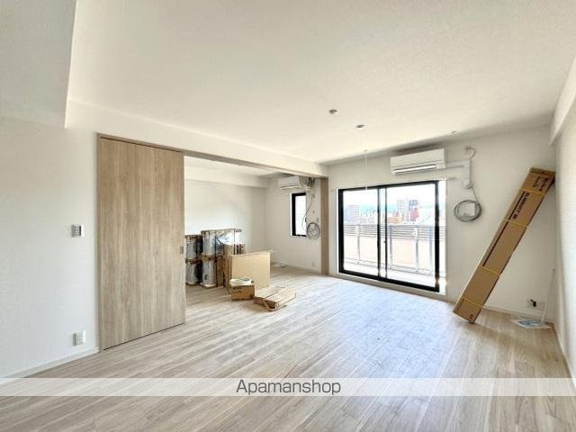 SーRESIDENCE瓦町駅aloの居間写真