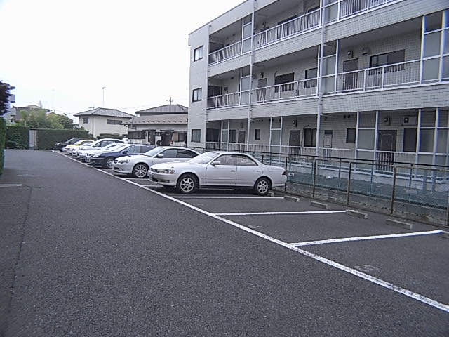 駐車場　１２０００円