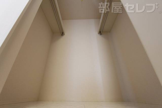 収納　２０２号室撮影。